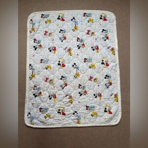 1984 Disney Mickey Mouse and Friends Quilted baby crib  Blanket